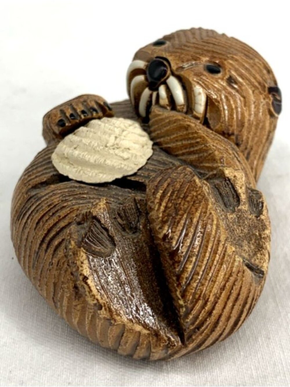 Artesania Rinconada Uruguay Vicuna Sea Otter Art Pottery Figurine 3.5” Long FLAW - Picture 3 of 7